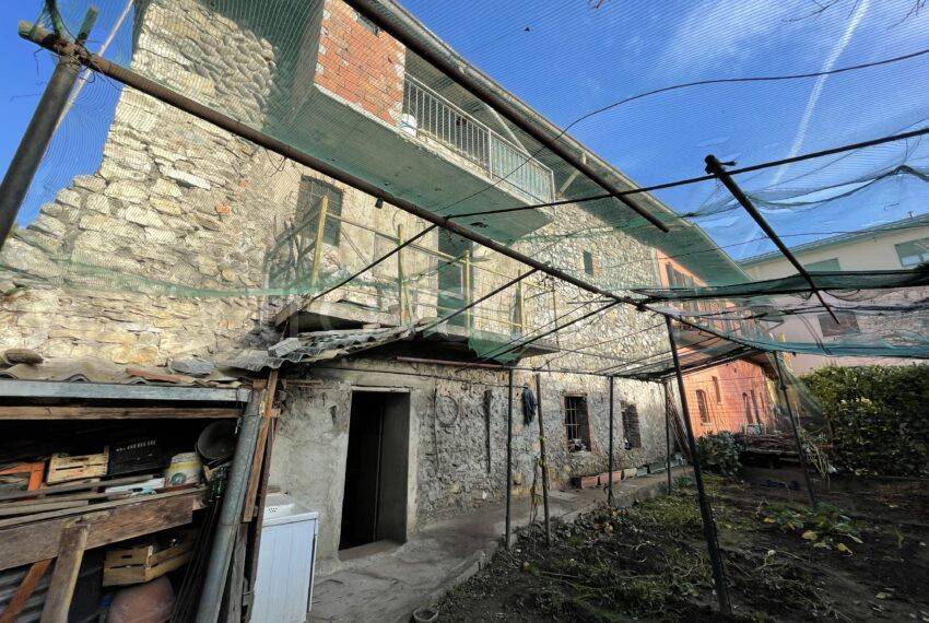 Casa Indipendente in vendita a Nembro via Camillo Benso di Cavour, 26