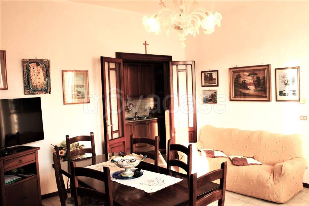 Appartamento in vendita a Loreo via Roma