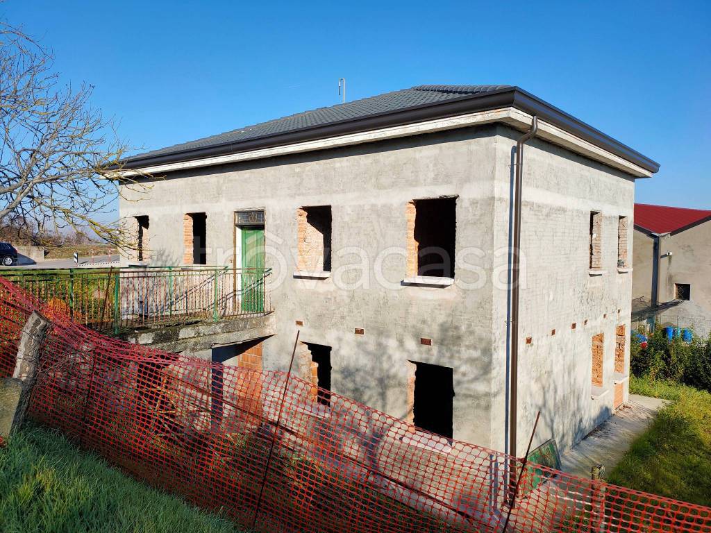 Villa in vendita a Porto Viro via Torino, 1