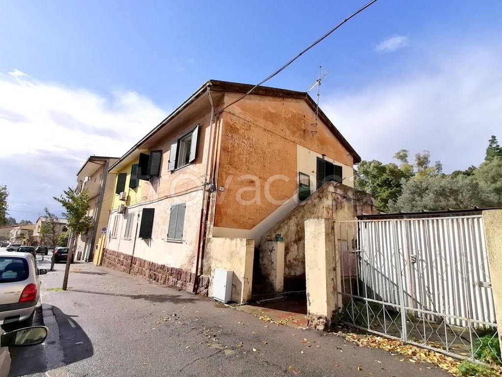 Appartamento in vendita a Carbonia via Tirso