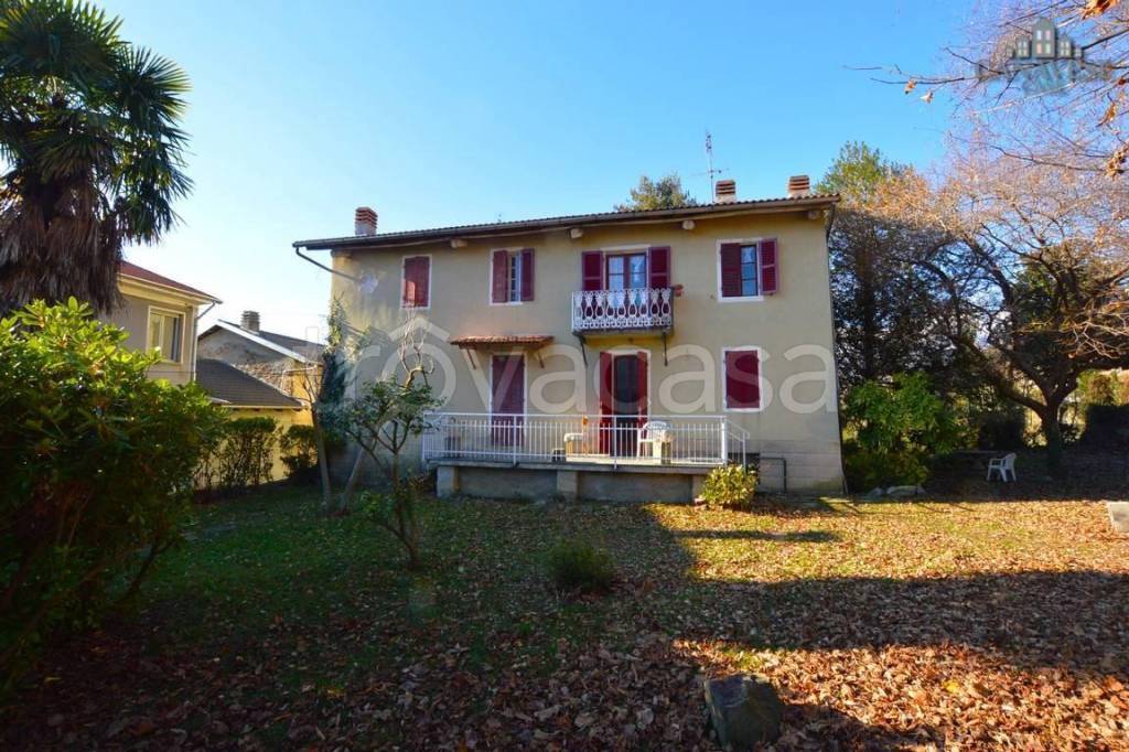Casa Indipendente in vendita a Val di Chy via don michele manfredi, 13