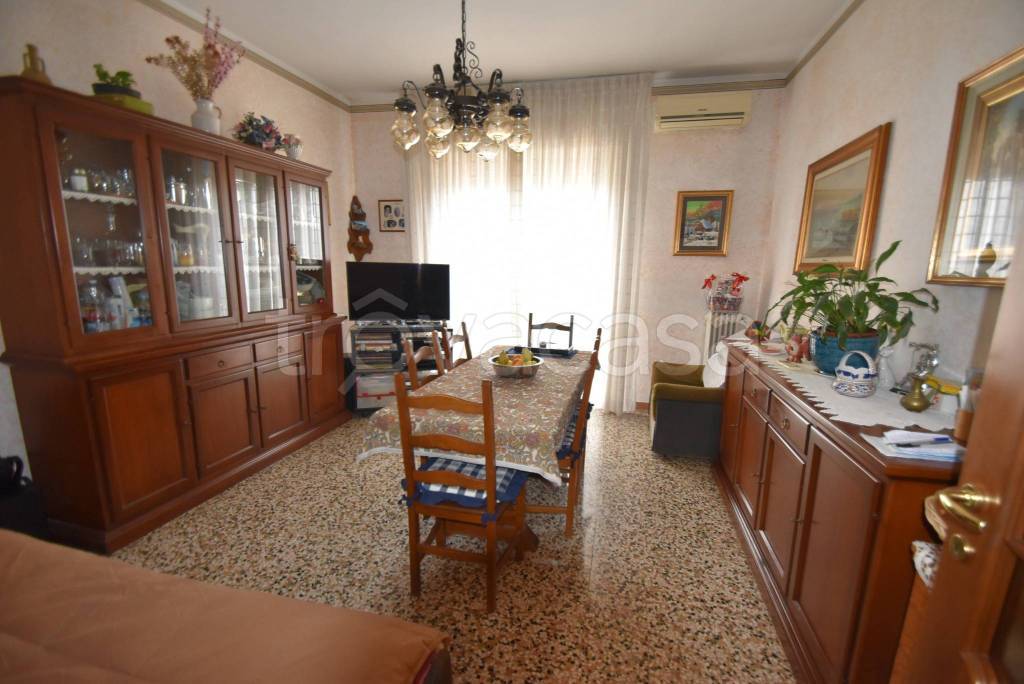 Appartamento in vendita a Vercelli viale Evangelista Torricelli