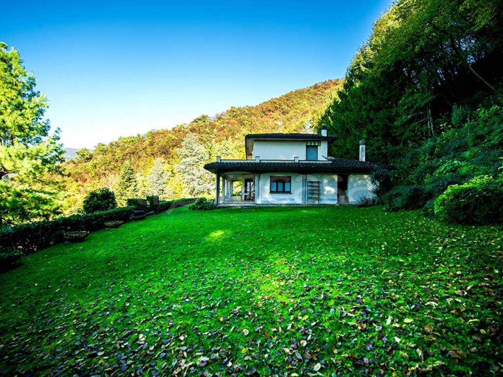 Villa in vendita a Paratico via Giannini