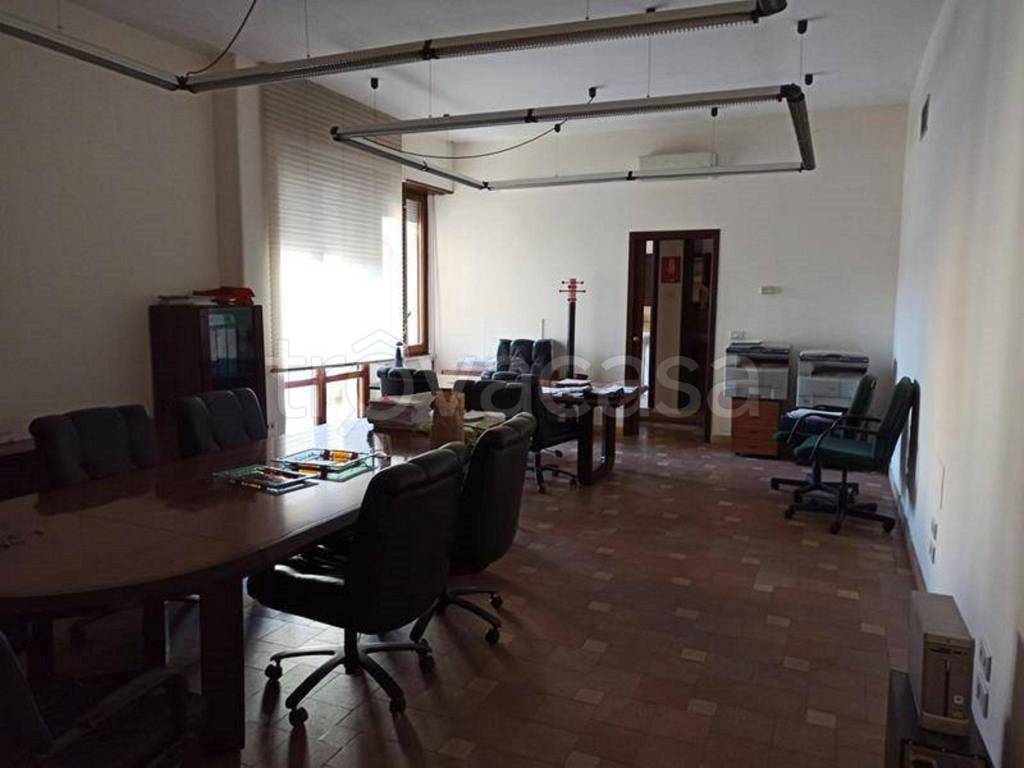Ufficio in affitto a Catania corso Sicilia