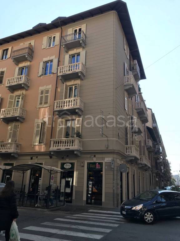 Appartamento in in vendita da privato a Torino via Valeggio, 9