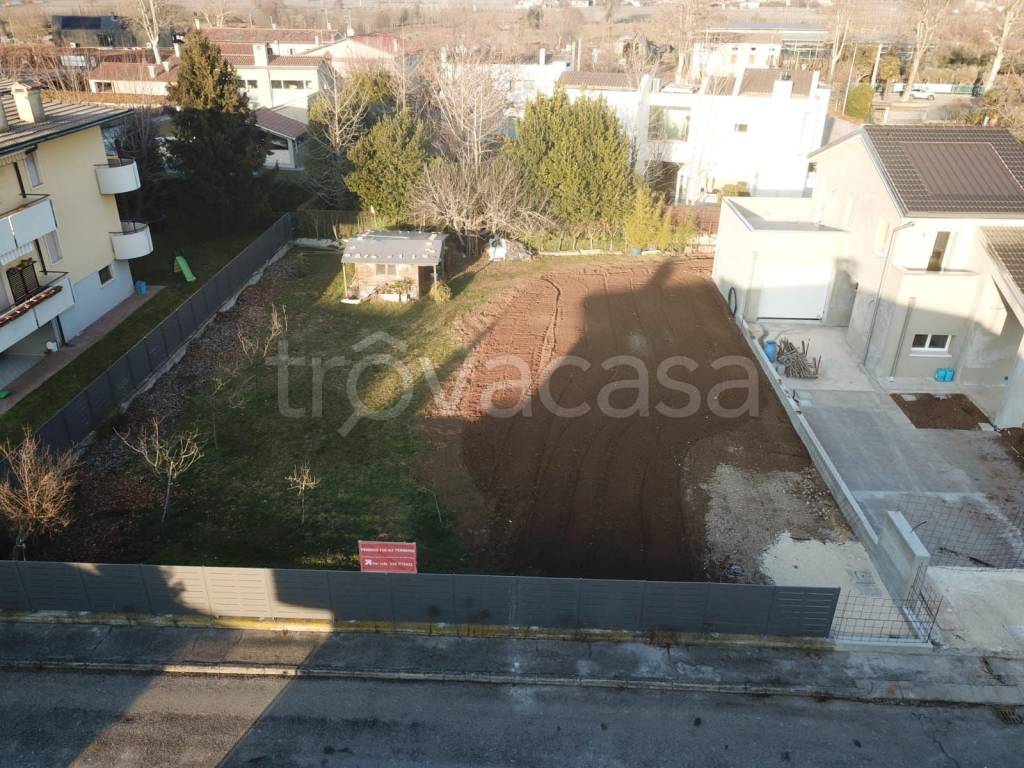 Terreno Residenziale in vendita a Lonigo via p. Dalla Torre, 27