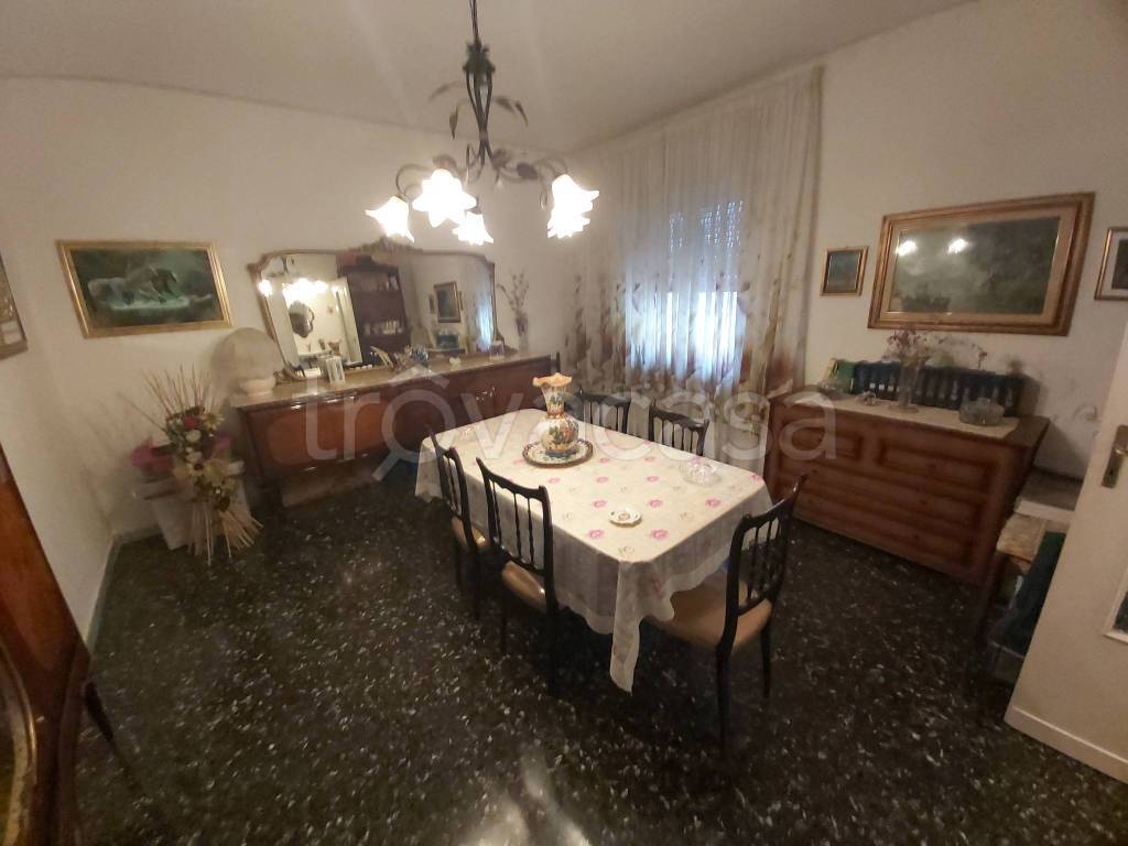 Appartamento in vendita a Caserta via Elpidio Jenco, 10