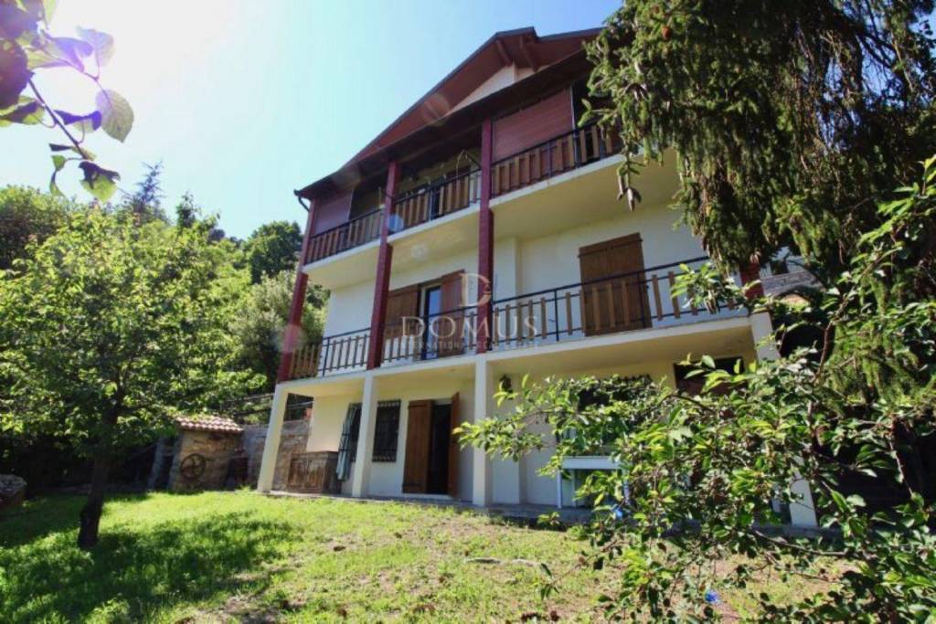 Villa Bifamiliare in vendita a Sanremo strada Senatore Ernesto Marsaglia, 426
