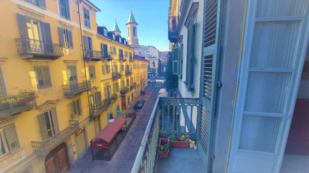Appartamento in affitto a Torino via Giuseppe Baretti, 9