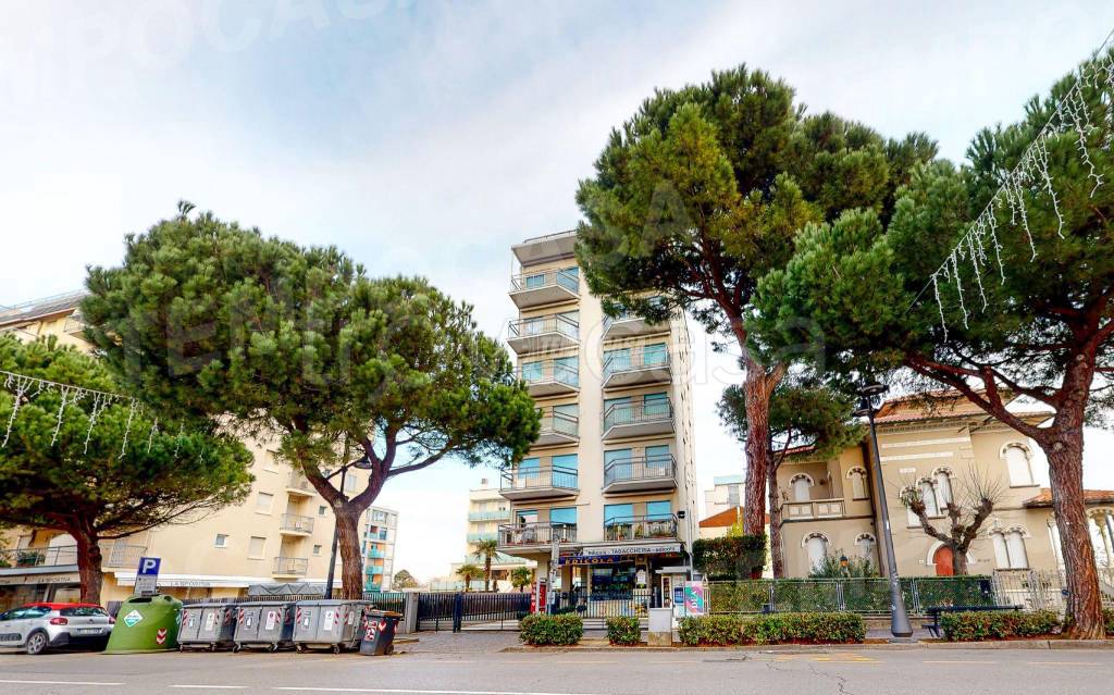 Appartamento in vendita a Cesenatico viale Giosuè Carducci 57