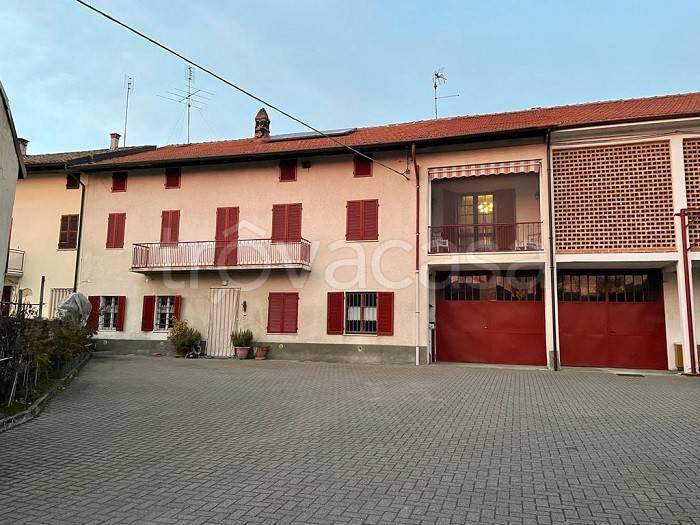 Villa Bifamiliare in vendita a Mombello Monferrato via Roma