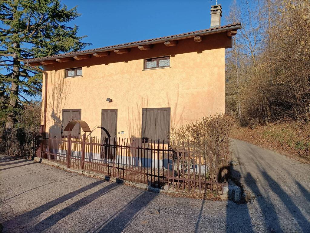 Villa in vendita a Roccavione via dei Boschi, 1