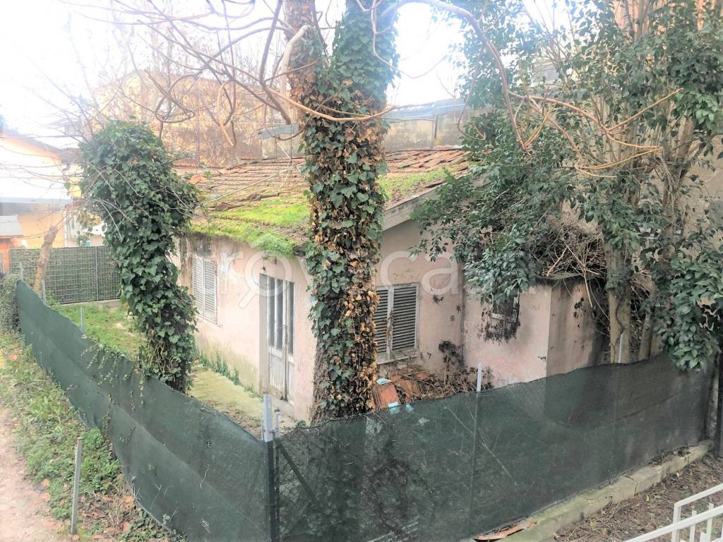 Villa in vendita a Riccione viale Maria Borman Ceccarini