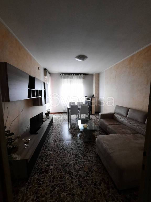 Appartamento in in vendita da privato a Brembio vicolo Vistarina, 23