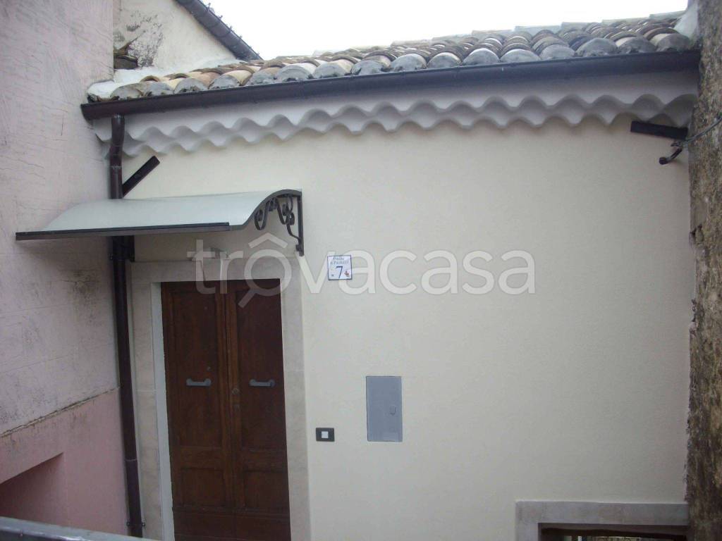 Casa Indipendente in in vendita da privato a Rapino piazza Amilcare Paolucci, 7