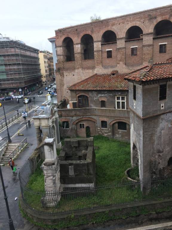Ristorante in vendita a Roma via dei Cappellari