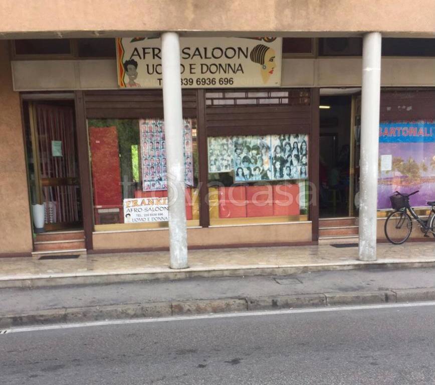 Bar/Tavola Calda in in vendita da privato a Vicenza viale Margherita, 7