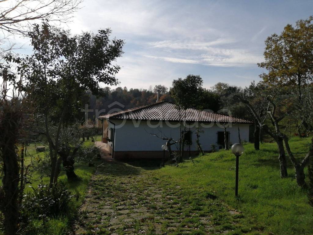 Terreno Residenziale in vendita a San Bartolomeo in Galdo via Santa Lucia, 17