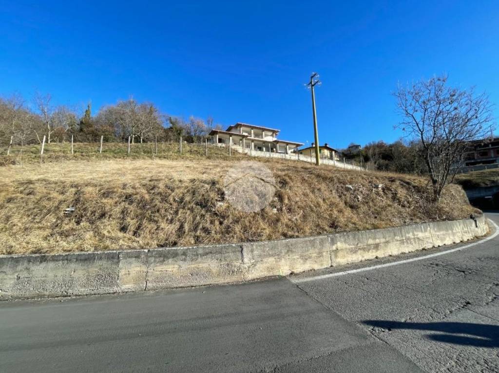 Terreno Residenziale in vendita a Brione via Montini Montano bis, 2