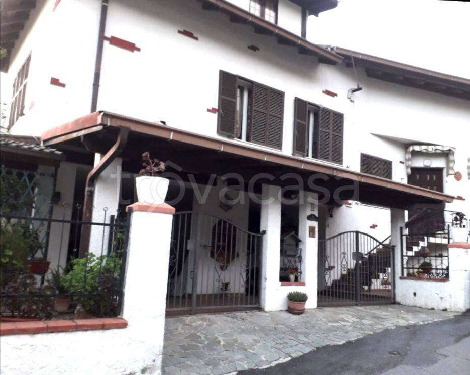 Villa Bifamiliare in in vendita da privato a Camporosso via Oberto Doria, 35