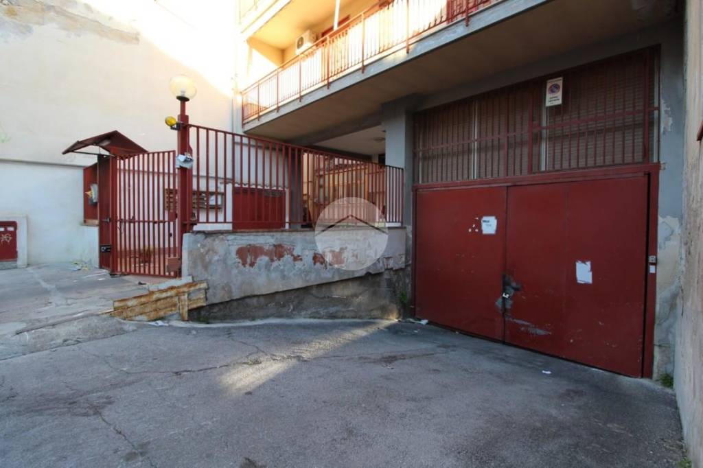 Garage in vendita a Palermo via Luigi Vanvitelli, 13