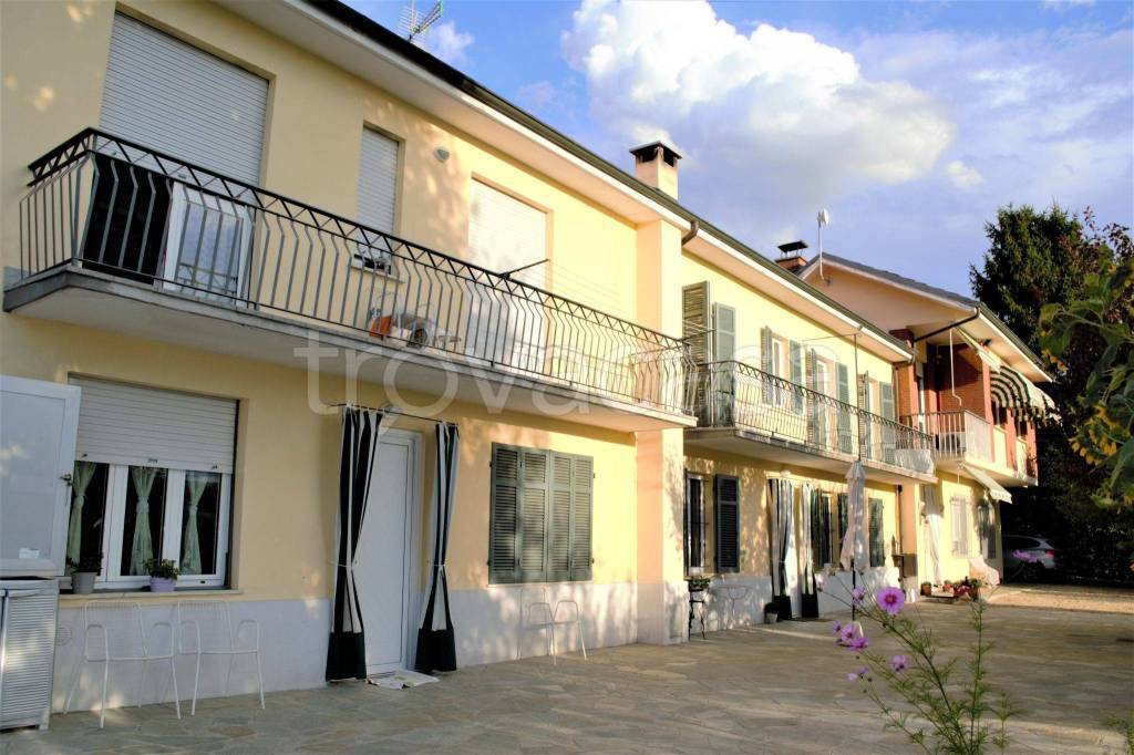 Villa Bifamiliare in in vendita da privato ad Asti località Pontesuero
