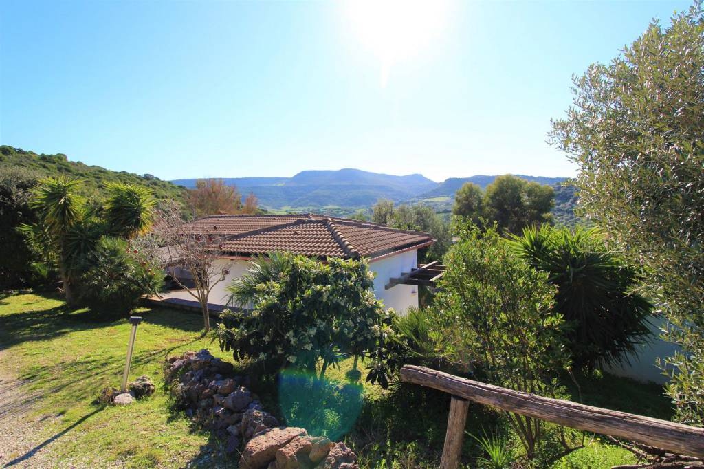Villa in vendita ad Alghero via Valverde