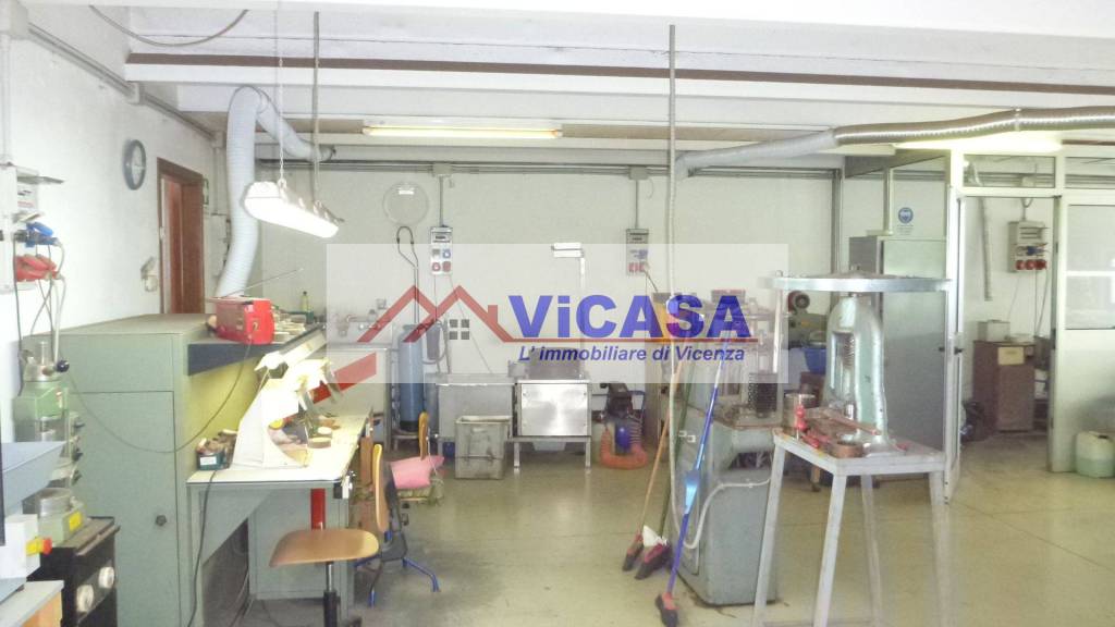 Capannone Industriale in vendita a Vicenza viale dell'Industria