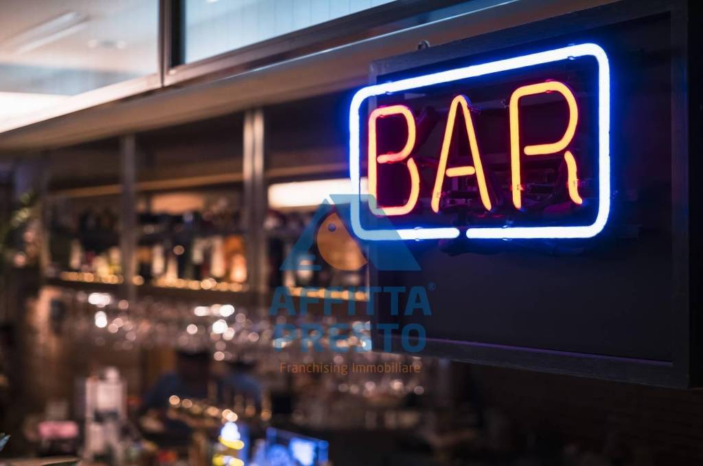 Bar in vendita a Fucecchio piazza dei seccatoi