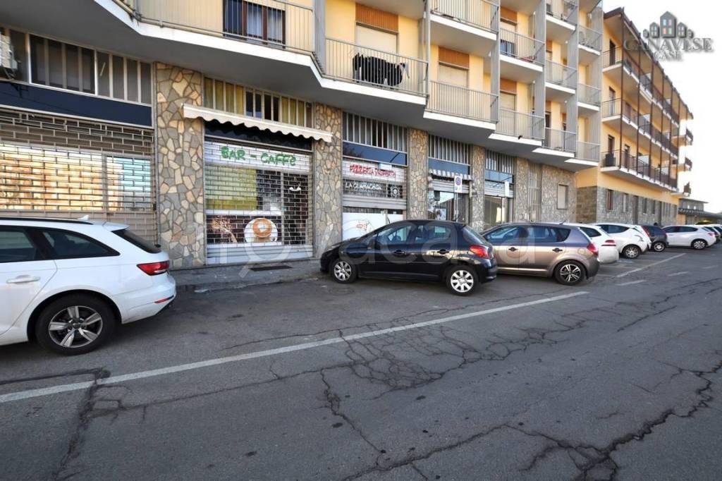 Negozio in vendita a Castellamonte via Ex Internati, 17