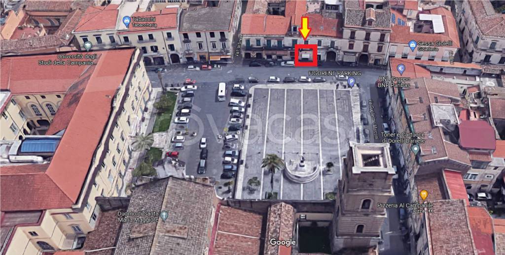 Negozio in vendita a Santa Maria Capua Vetere piazza Giacomo Matteotti