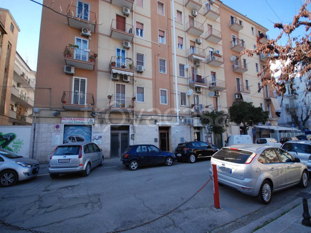Appartamento in vendita a Foggia via Emilio Perrone, 42