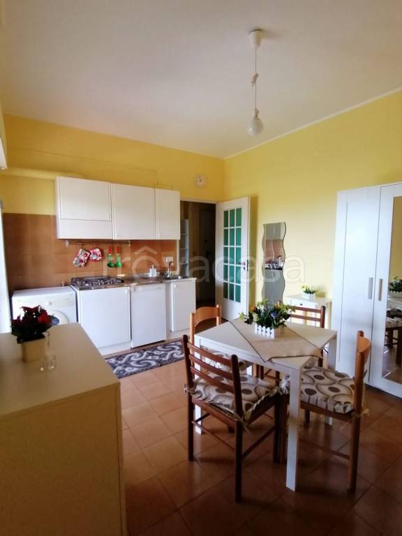 Appartamento in in affitto da privato a Giardini-Naxos via Porticato, 2