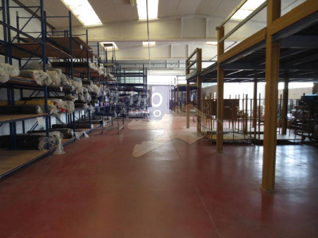 Capannone Industriale in vendita a Lugo di Vicenza