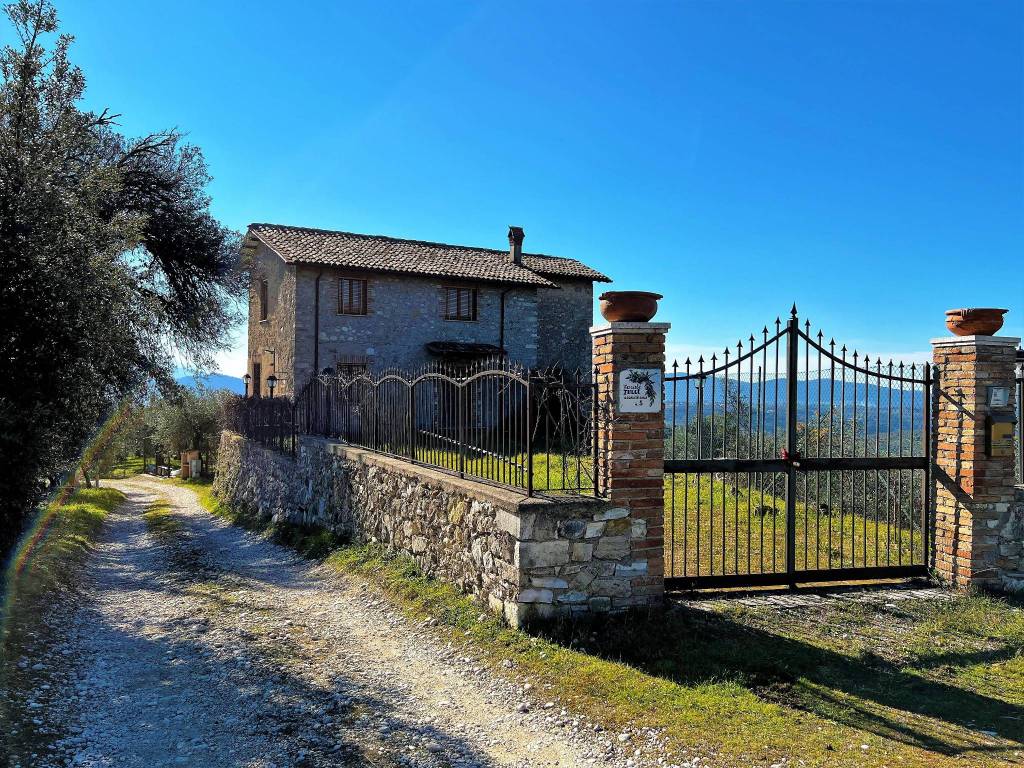 Casale in vendita a Poggio San Lorenzo via Capofarfa