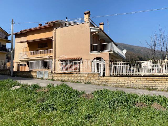 Appartamento in vendita a Genazzano via Valle Rotelle