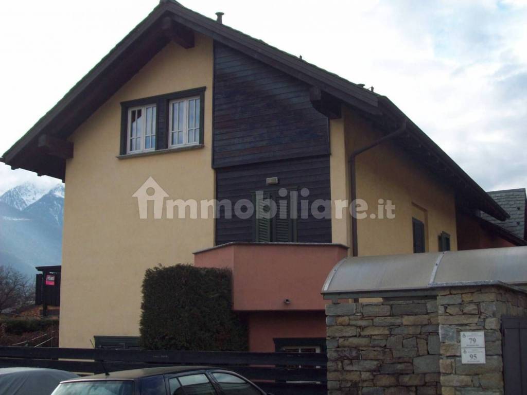 Villa in in vendita da privato a Montagna in Valtellina via Davaglione, 79