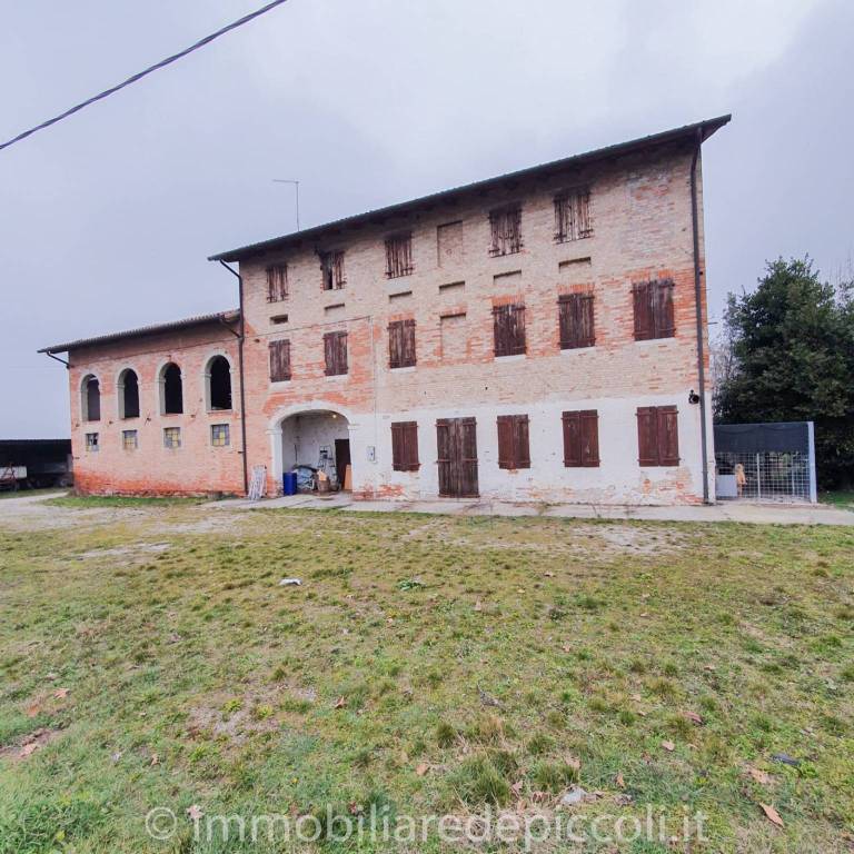 Rustico in vendita a Monastier di Treviso via Pralongo, 117