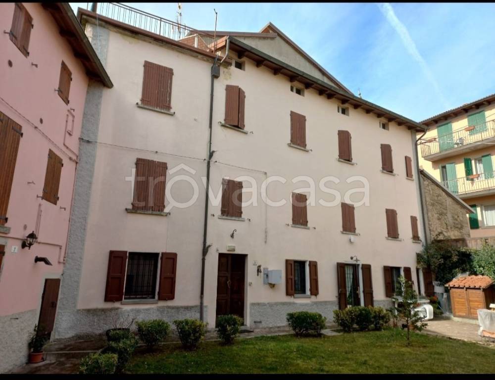 Casa Indipendente in in vendita da privato a Lizzano in Belvedere via 2 Giugno, 5