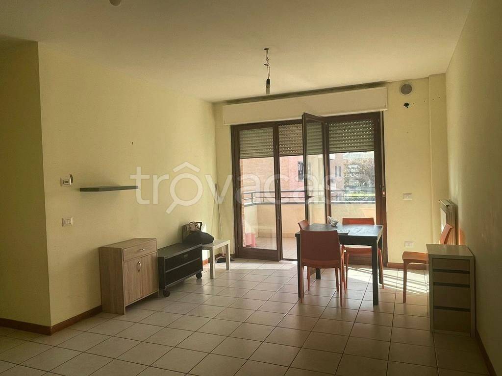 Appartamento in in vendita da privato a Roma via Raffaello Liberti, 75