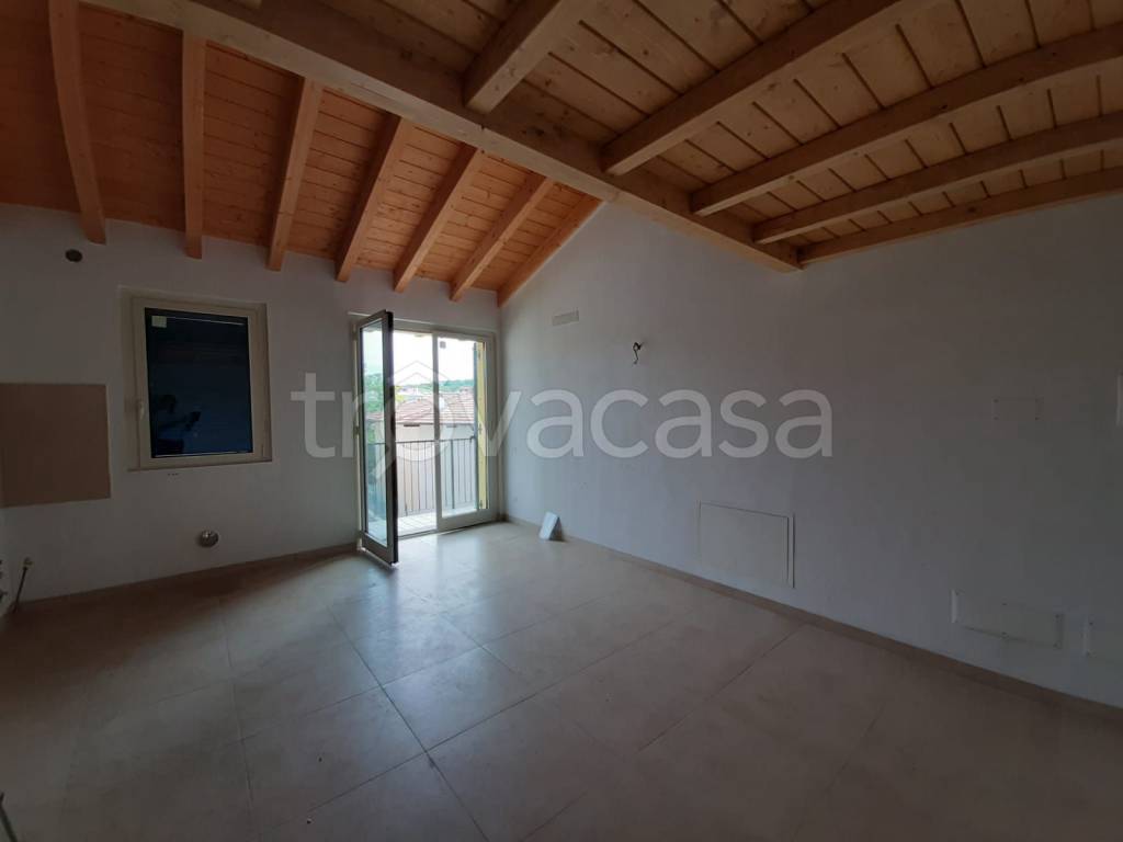 Appartamento in vendita a Mornago via Camillo Benso di Cavour, 18