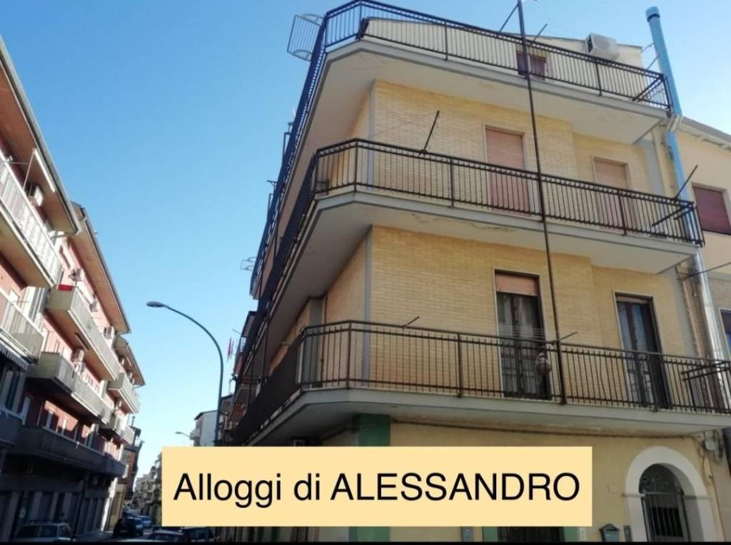 Appartamento in in affitto da privato a Lavello via Liguria, 27