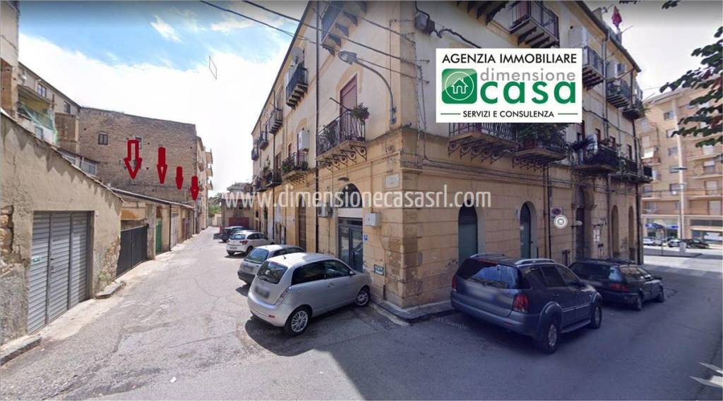 Magazzino in vendita a Caltanissetta vicolo Conti, 7
