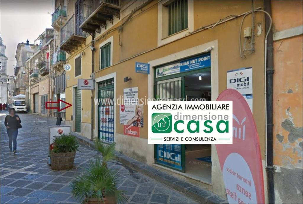 Negozio in vendita a Caltanissetta via Palermo, 54