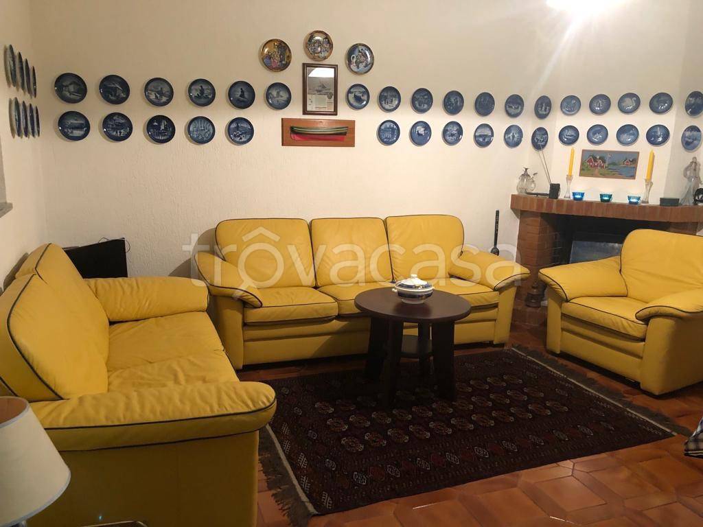 Appartamento in in vendita da privato a Roggiano Gravina via Teresa Noce, 36