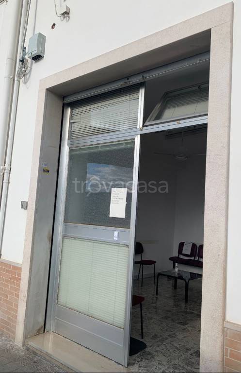 Ufficio in in affitto da privato a Manfredonia via San Giovanni Bosco, 39