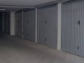 Garage in affitto a omegna via giacomo matteotti, 22