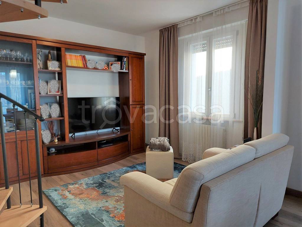Appartamento in vendita a Rimini viale Luigi Settembrini, 16