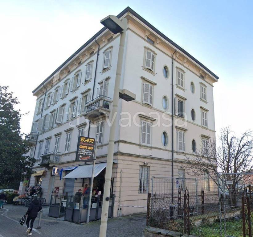 Appartamento in in vendita da privato a Parma via Trento, 32