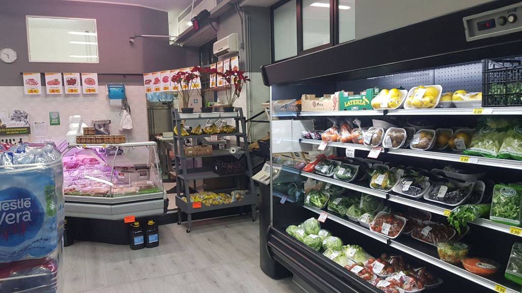 Supermercato/Minimarket in in vendita da privato a Martina Franca viale Domenico Carella, 24